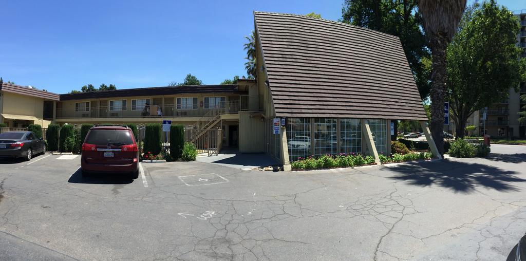 Discovery Inn Modesto Extérieur photo