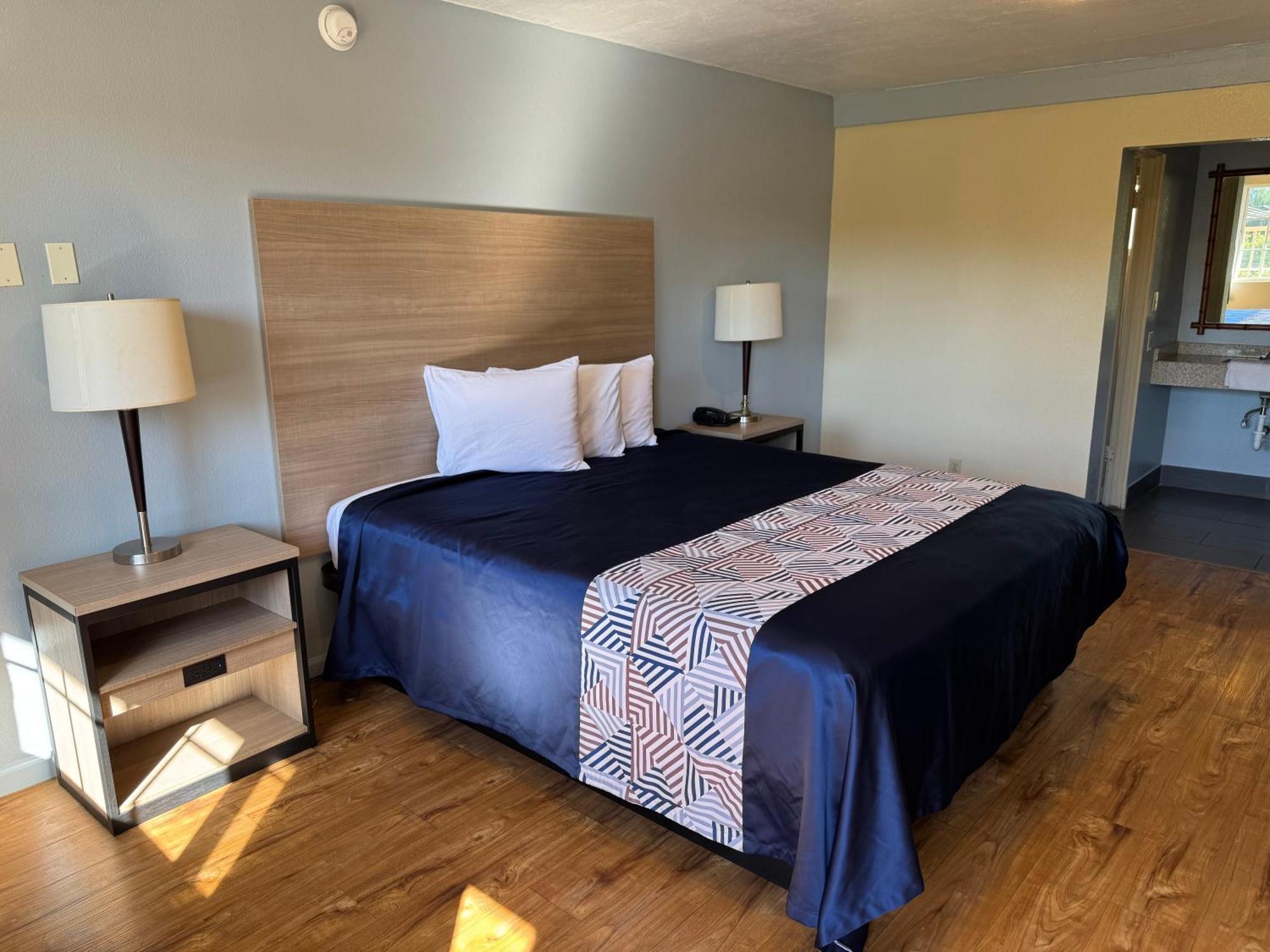 Discovery Inn Modesto Extérieur photo