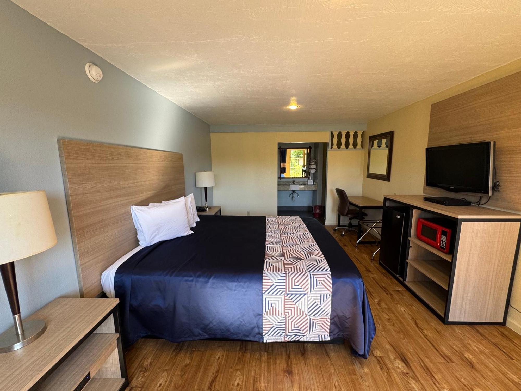 Discovery Inn Modesto Extérieur photo